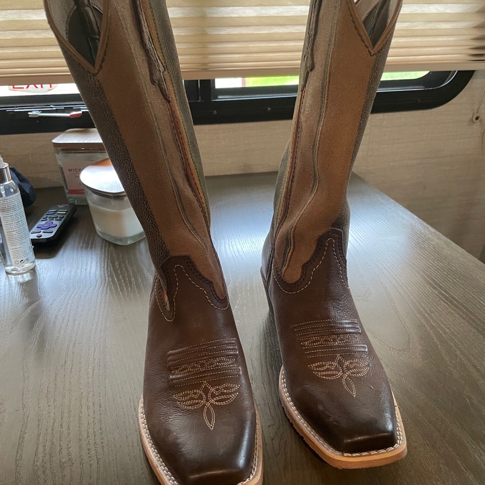 Cowboot - Picture 2 of 3